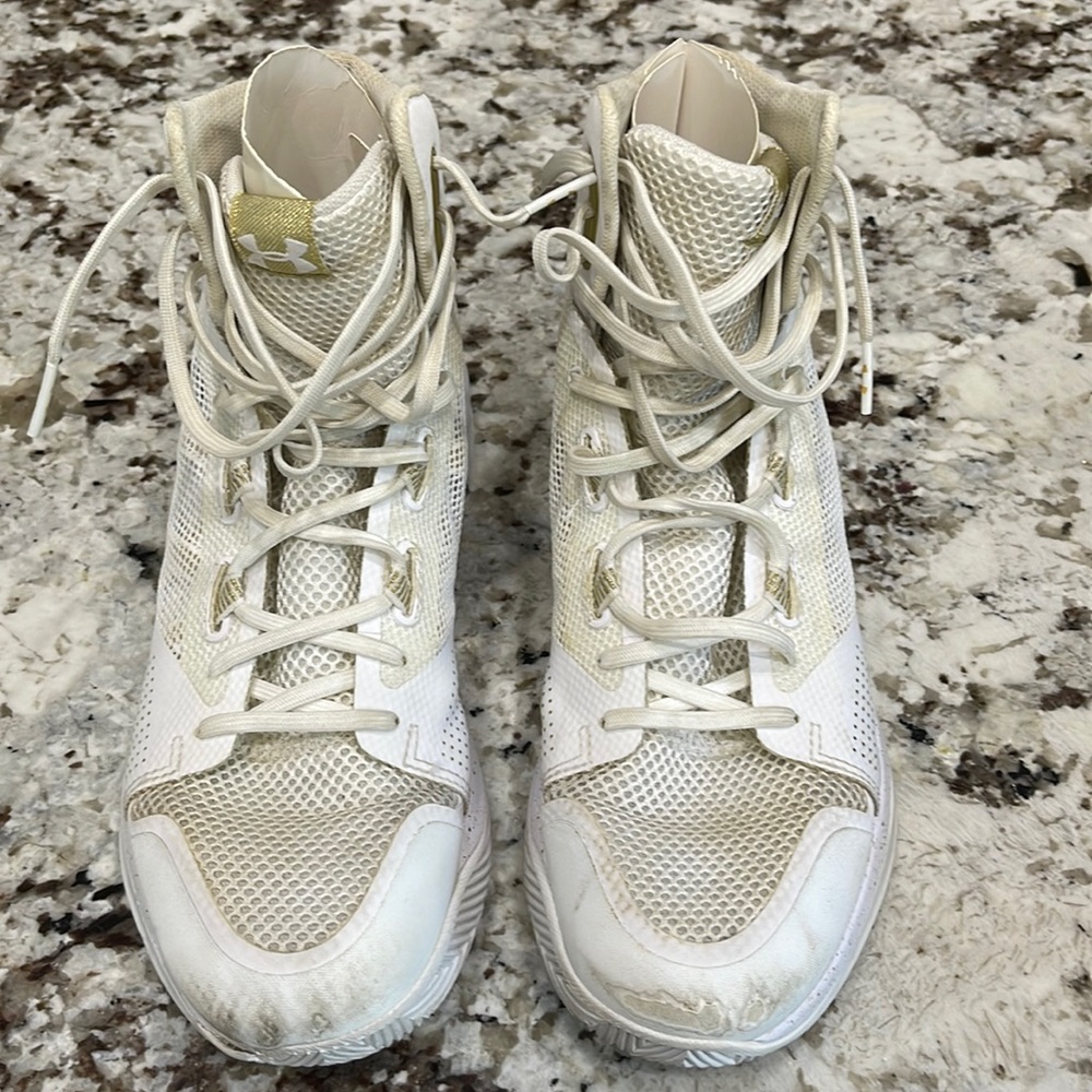 Under Armour Women's White High-Top Volleyball/Training Shoes W/Ankle Braces